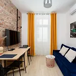 Quiet In Kazimierz - 3 Min From Wawel Castle * 크라쿠프