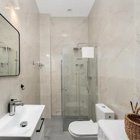 Quiet • 1br • Old Town • A/c & Elevator Апартаменты