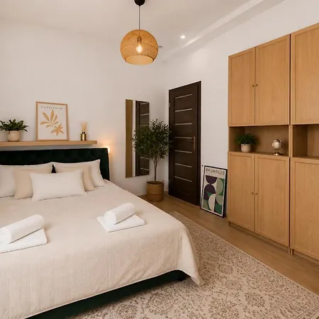 Quiet • 1br • Old Town • A/c & Elevator *