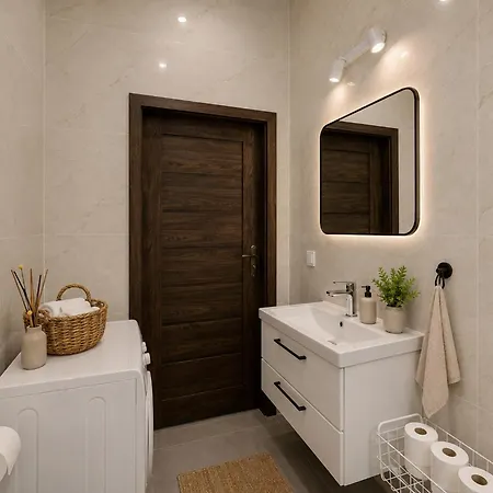 Quiet • 1br • Old Town • A/c & Elevator Апартаменты *